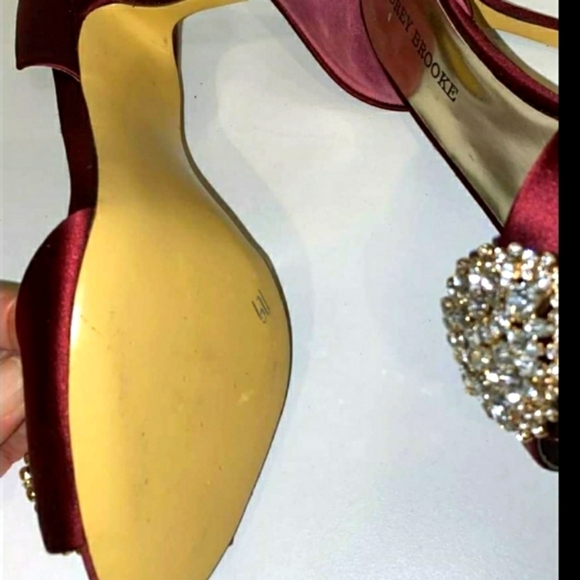 Audrey Brooke Taylor Peep toe Shoes - Picture 9 of 13